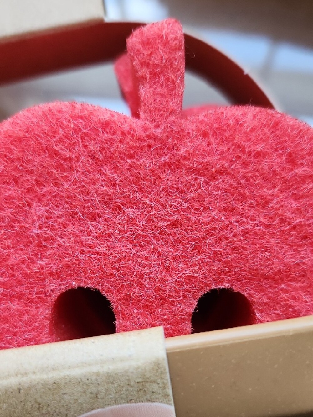 NIB Joie Red Apple Dual-Sided Sponges with Tan Holder - Picture 5 of 5